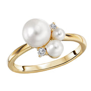 Ladies Fashion Pearl Ring