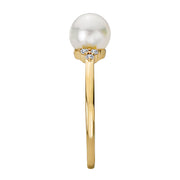 Ladies Fashion Pearl Ring