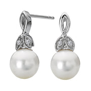 Ladies Fashion Pearl Earrings