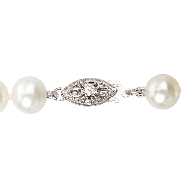 Ladies Fashion Pearl Necklace