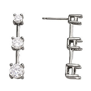 18K White Gold 1 ct tw Three Stone Diamond Earring