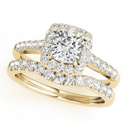 14K Yellow Gold 1 1/3 ct tw Halo Diamond Engagement Ring