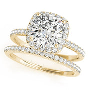 18K Yellow Gold 3/4 ct tw Halo Diamond Engagement Ring