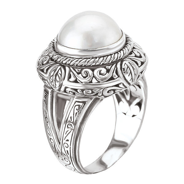 Ladies Fashion Pearl Ring