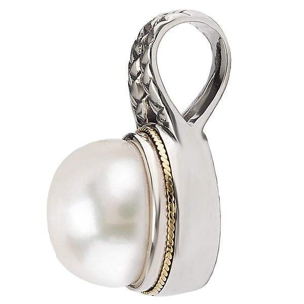 Ladies Fashion Pearl Pendant