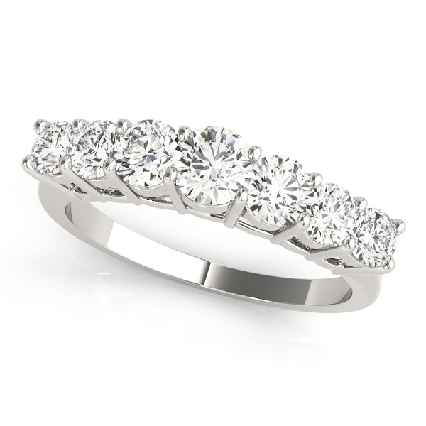 Round Diamond Wedding Ring in Premium Metals