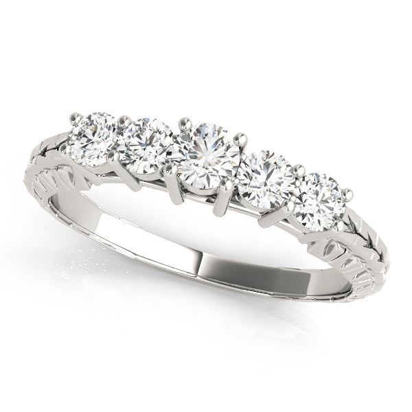 Round Diamond Wedding Ring