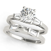 1.0 CT Round Diamond Engagement Ring with Baguettes