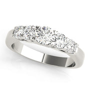 Round Diamond Wedding Ring
