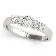 Round Diamond Wedding Ring Premium Metal