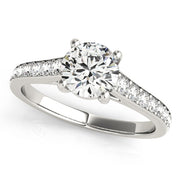 Platinum 1 1/3 ct tw Single Row Diamond Engagement Ring