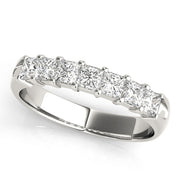 18K White Gold 5/8 ct tw Diamond Wedding Ring